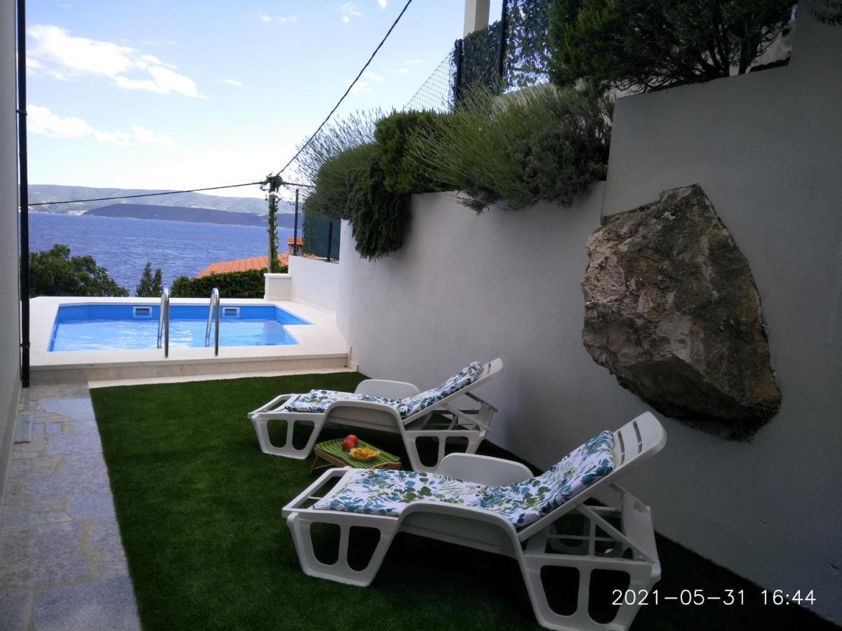 Private Pool And Sea View Apartment Omiš Esterno foto