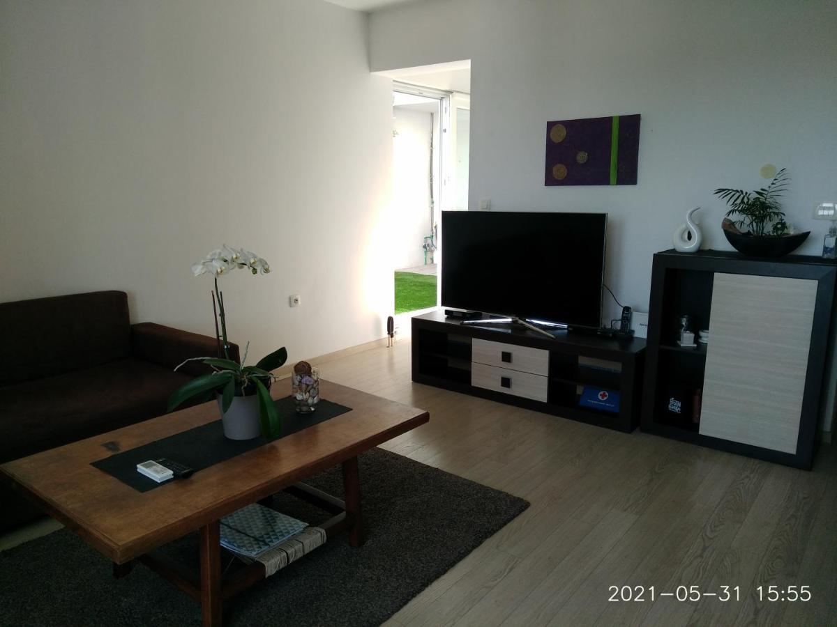 Private Pool And Sea View Apartment Omiš Esterno foto