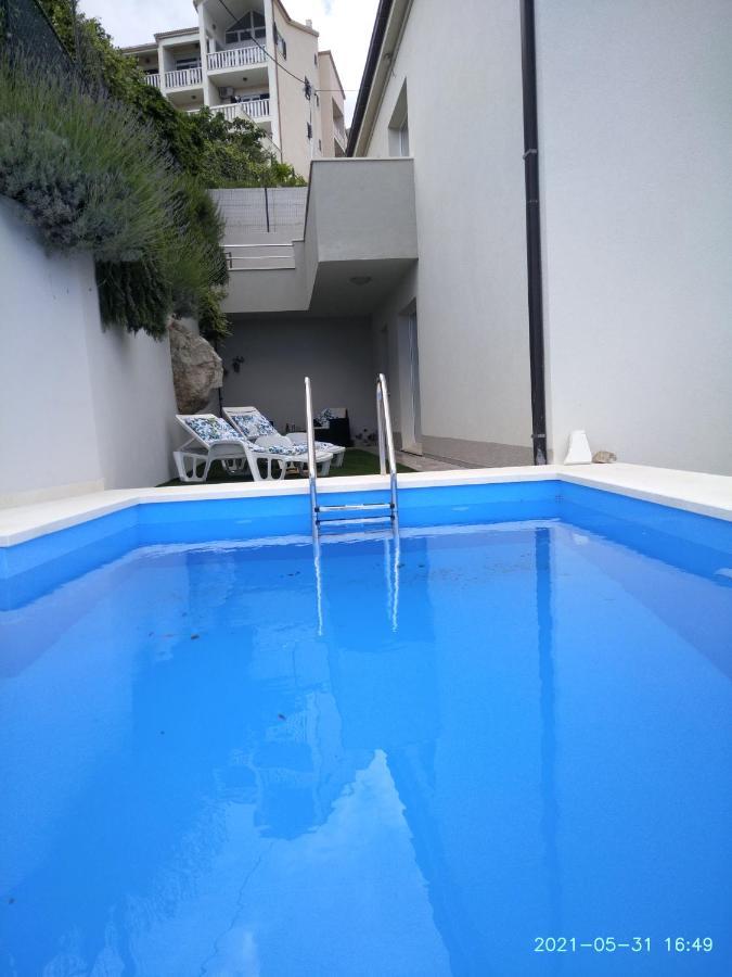 Private Pool And Sea View Apartment Omiš Esterno foto