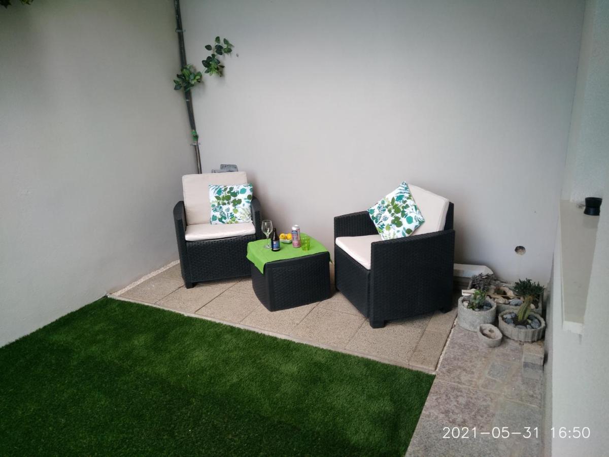 Private Pool And Sea View Apartment Omiš Esterno foto