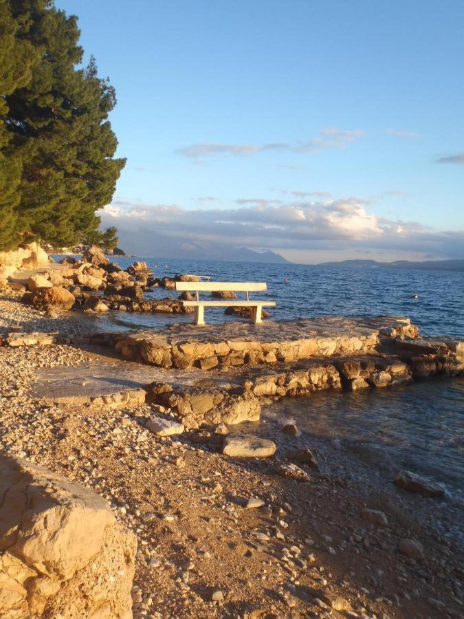 Private Pool And Sea View Apartment Omiš Esterno foto